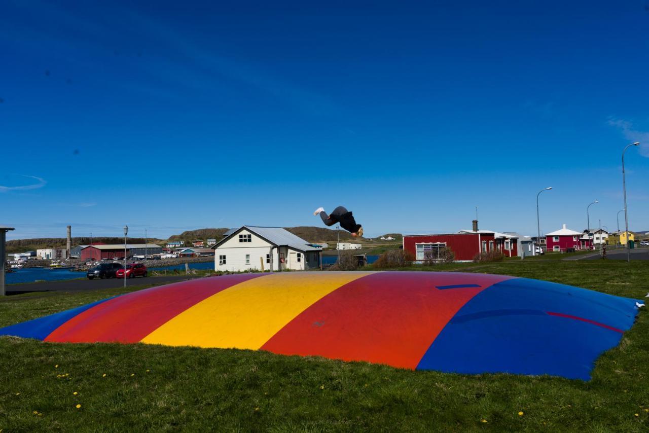 Salthus Guesthouse Skagastrond Exterior photo